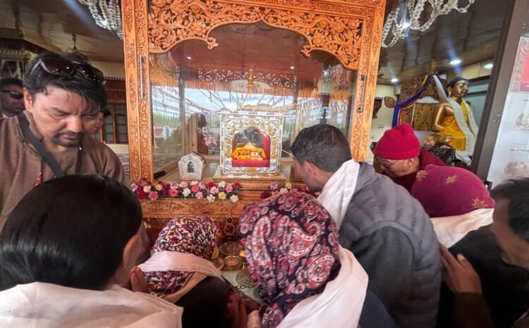  Large Turnout continues as Buddha Relics Veneration Enters Fourth Day