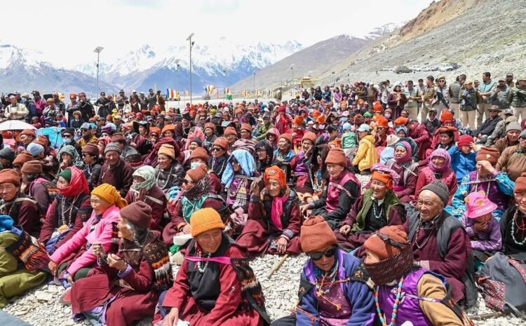  Large Turnout Recorded at Holy Relic Display, Photang Gompa Karsha