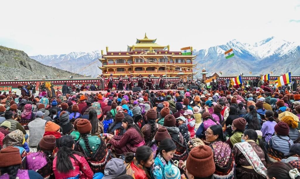 5322 Devotees Witness Sacred Holy Relics Darshan on Second Day